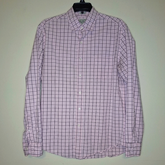 A J. Crew Classic long sleeve button-down shirt in a mens size medium - Picture 1 of 9
